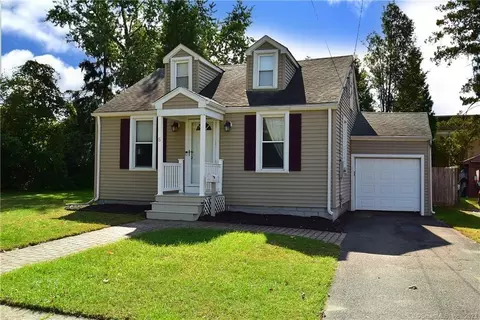 5 Sword Ave, Enfield, CT 06082