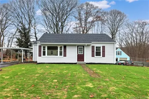 13 Green Glen Ter, East Haven, CT 06512
