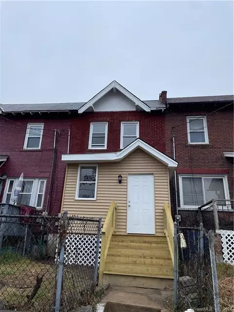 23 Ives St, Waterbury, CT 06704