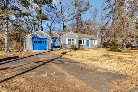 897 Matianuck Ave, Windsor, CT 06095