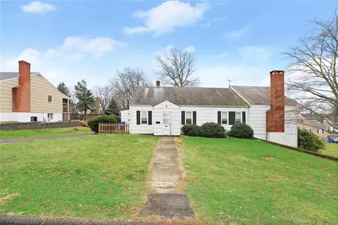 5 Phillips St, Norwalk, CT 06850