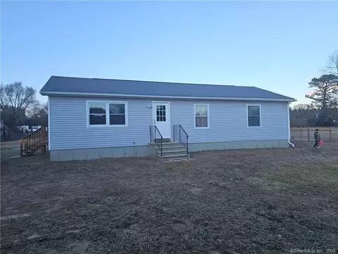 1322 Plainfield Pike, Sterling, CT 06377