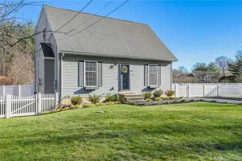 46 Pond Rd, Windsor, CT 06095