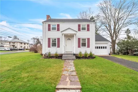 4 Brattle St, West Hartford, CT 06119