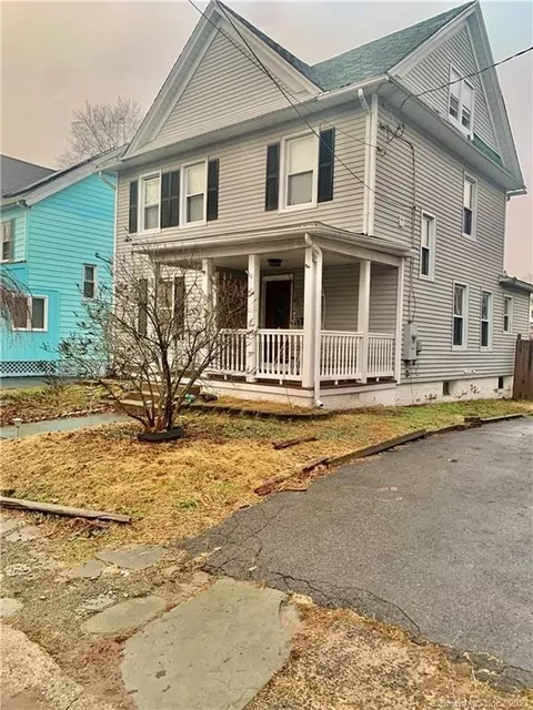 19 Winthrop St, Meriden, CT 06451