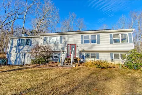 242 Congdon Rd, Voluntown, CT 06384