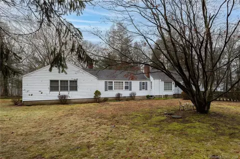 119 Staples Rd, Easton, CT 06612