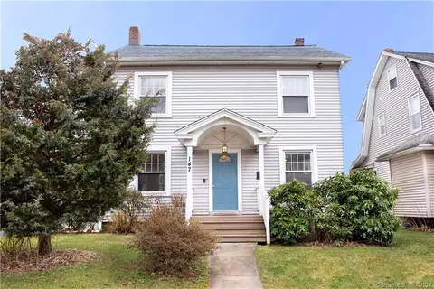 147 Manhattan Ave, Bridgeport, CT 06606