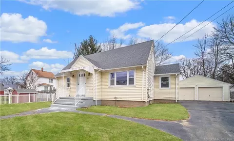 180 Daniels Ave, Bridgeport, CT 06606