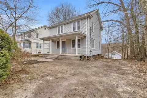 70 Courtland Ave, Waterbury, CT 06705