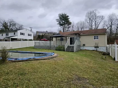 127 Regan Rd, Vernon, CT 06066