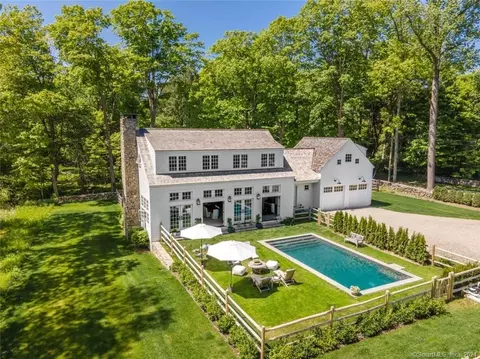 3 Old Kings Hwy, Norwalk, CT 06850