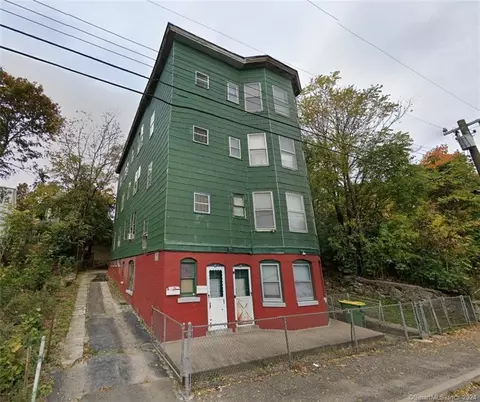 41 Catherine Ave, Waterbury, CT 06704