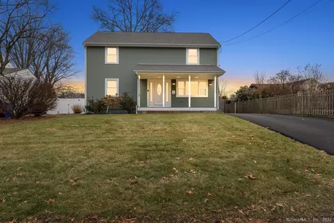 120 Westgate St, West Hartford, CT 06110