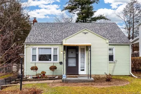 18 Blodgett Roy Dr, New Britain, CT 06053