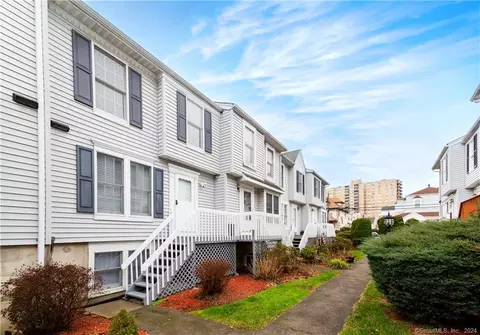 95 Lafayette St #4, Stamford, CT 06902