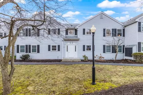 2 Perkins St #10, Torrington, CT 06790