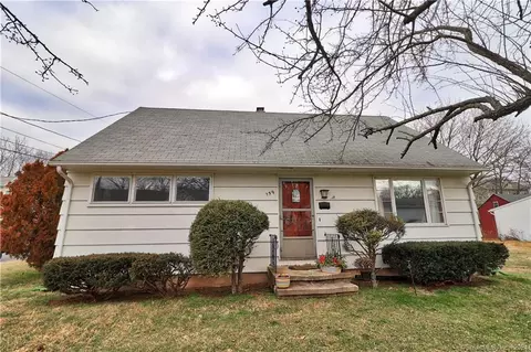 159 Aetna St, Naugatuck, CT 06770