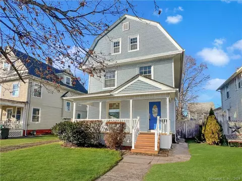 125 Center St, West Haven, CT 06516