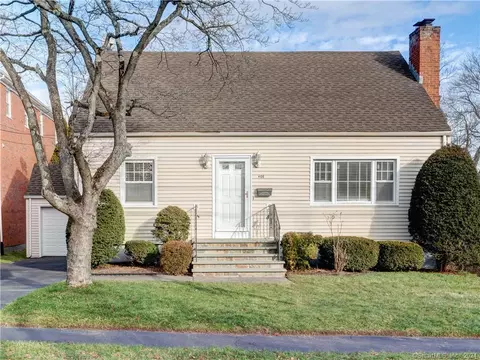 408 Greenfield St, Fairfield, CT 06824