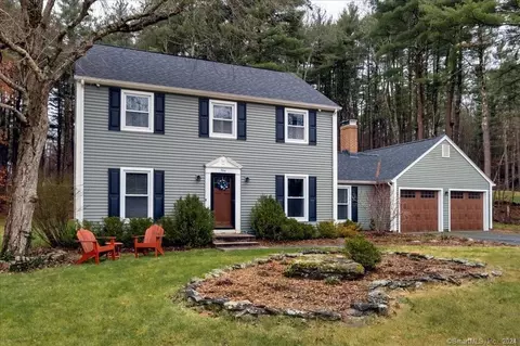 9 Lexington Dr, East Granby, CT 06026