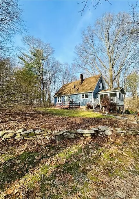 847 Goshen Hill Rd, Lebanon, CT 06249