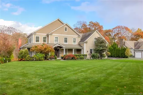 634 Booth Hill Rd, Trumbull, CT 06611