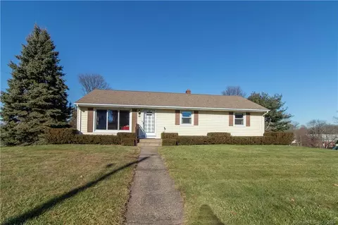 50 Plumb Rd, Middletown, CT 06457