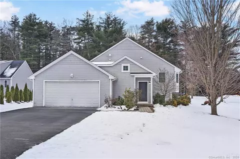 134 Firetown Rd #134, Simsbury, CT 06070
