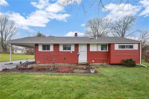 13 Lewis St, Simsbury, CT 06081