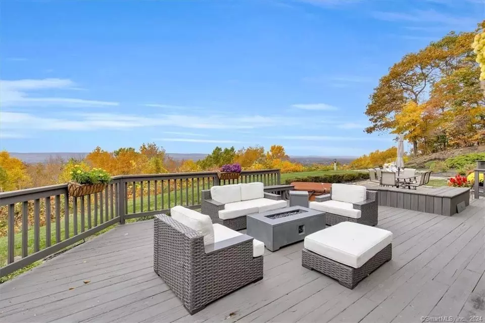 295 Copper Ridge Rd, Southington, CT 06489 40 Photos Movoto