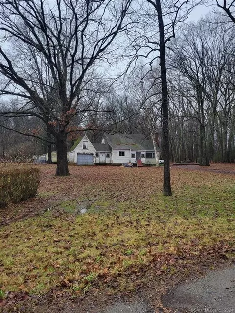 44 Rich Rd, Pomfret, CT 06259