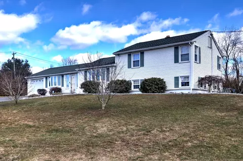 36 Chester St, Ansonia, CT 06401