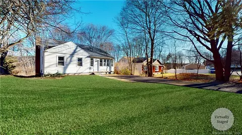 100 Clyde Ave, Waterbury, CT 06708