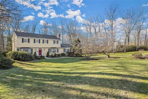15 Copper Kettle Rd, Trumbull, CT 06611