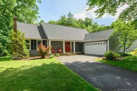 180 Hightower Rd, Southington, CT 06489