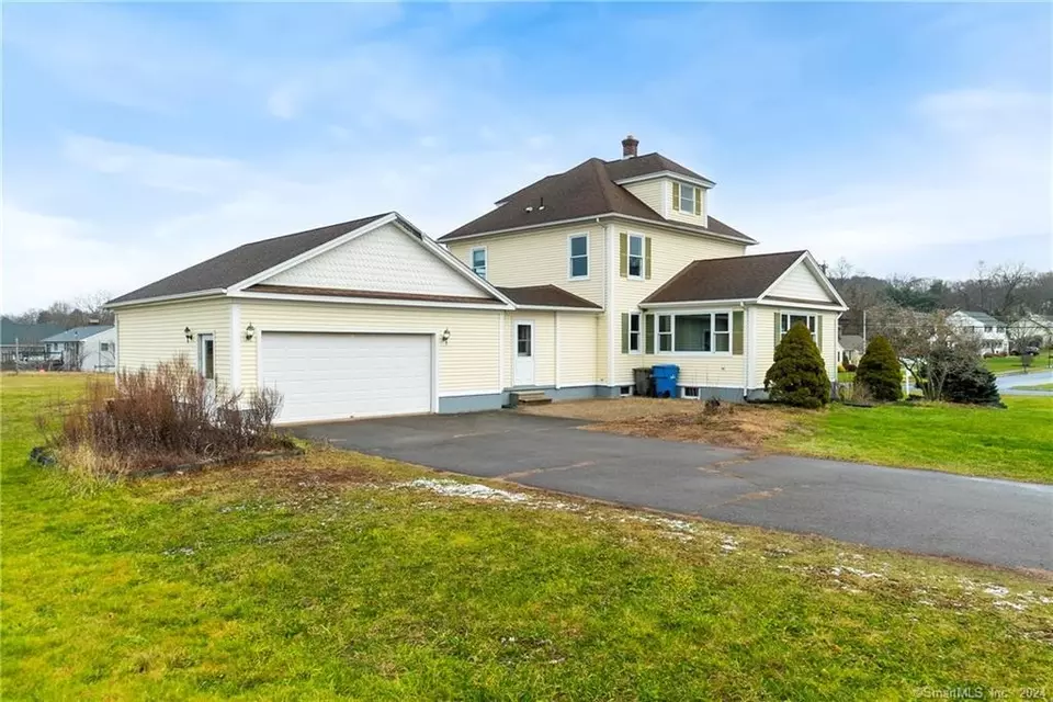 270 Gardner St, Manchester, CT 06040 25 Photos Movoto