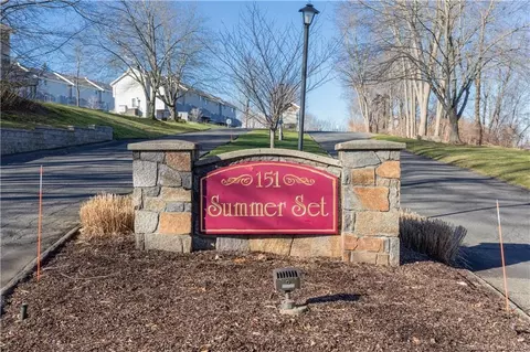 151 Shelter Rock Rd #17, Danbury, CT 06810