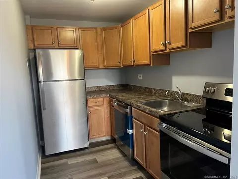 40 Owen St #C8, Hartford, CT 06105
