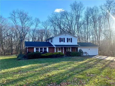 75 Spring St, Middlefield, CT 06481