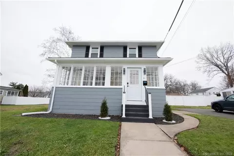 31 Cumberland Ave, Wethersfield, CT 06109