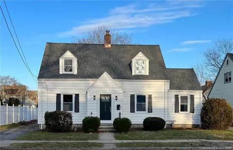 1058 Wood Ave, Bridgeport, CT 06604