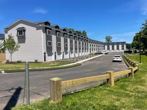 33 Main St #7, Meriden, CT 06451