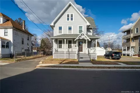 25 Pease St, Enfield, CT 06082