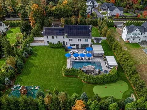 16 Weston Rd, Westport, CT 06880