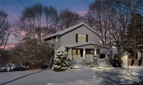 192 Williams St, Meriden, CT 06450