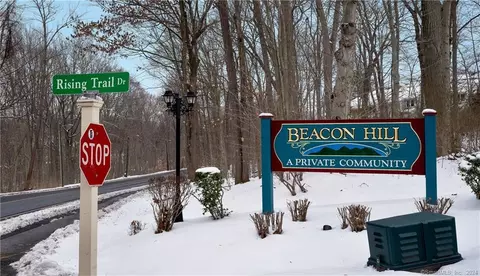 130 Rising Trail Dr #130, Middletown, CT 06457