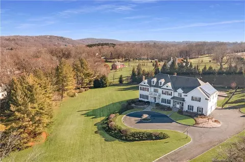10 Teahouse Ln, Ridgefield, CT 06877