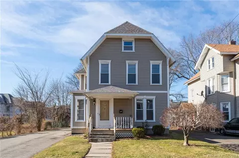 24 Griswold St, Meriden, CT 06450