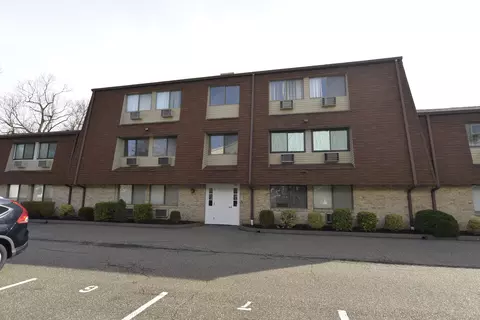 22 Radio Pl #7, Stamford, CT 06906